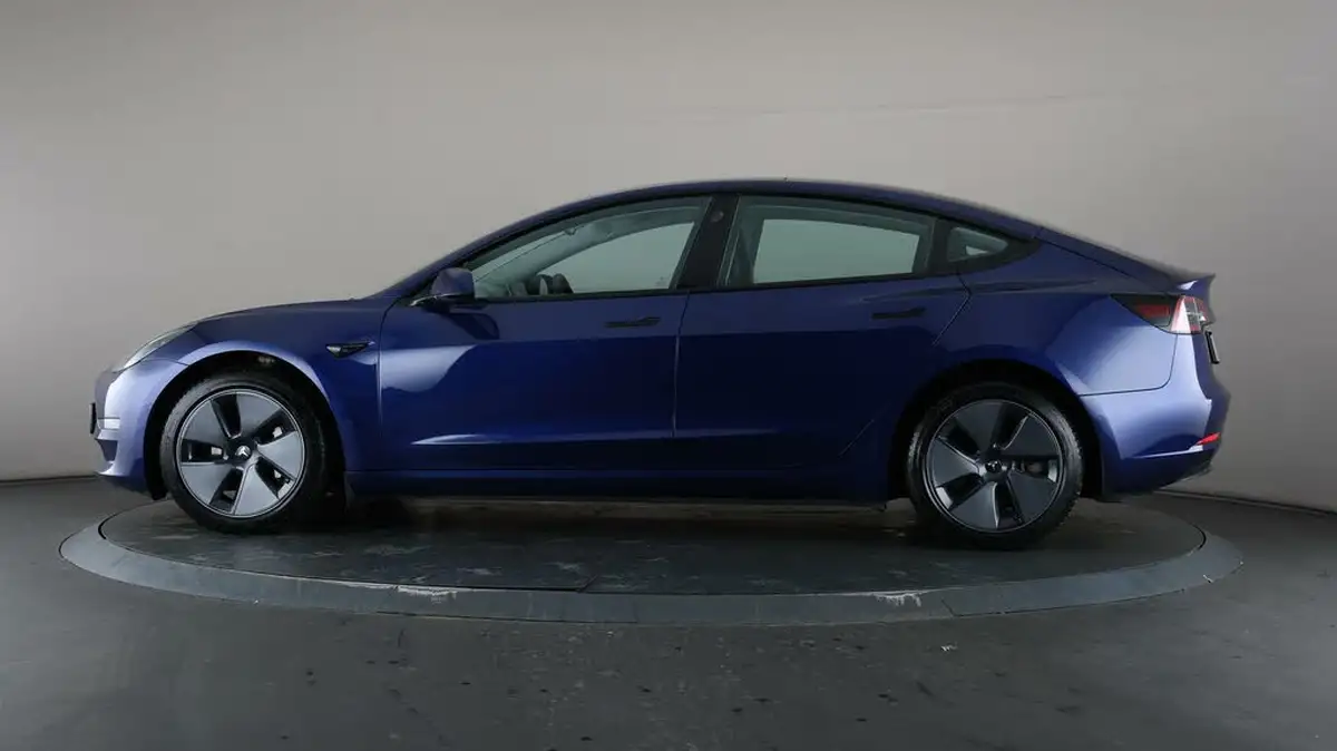 2021-tesla-model-3-e-long-range-awd-big-36