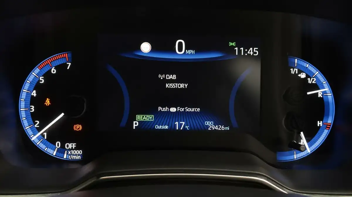2022-toyota-corolla-18-vvt-i-icon-120bhp-trk-hatchback-5d-big-10