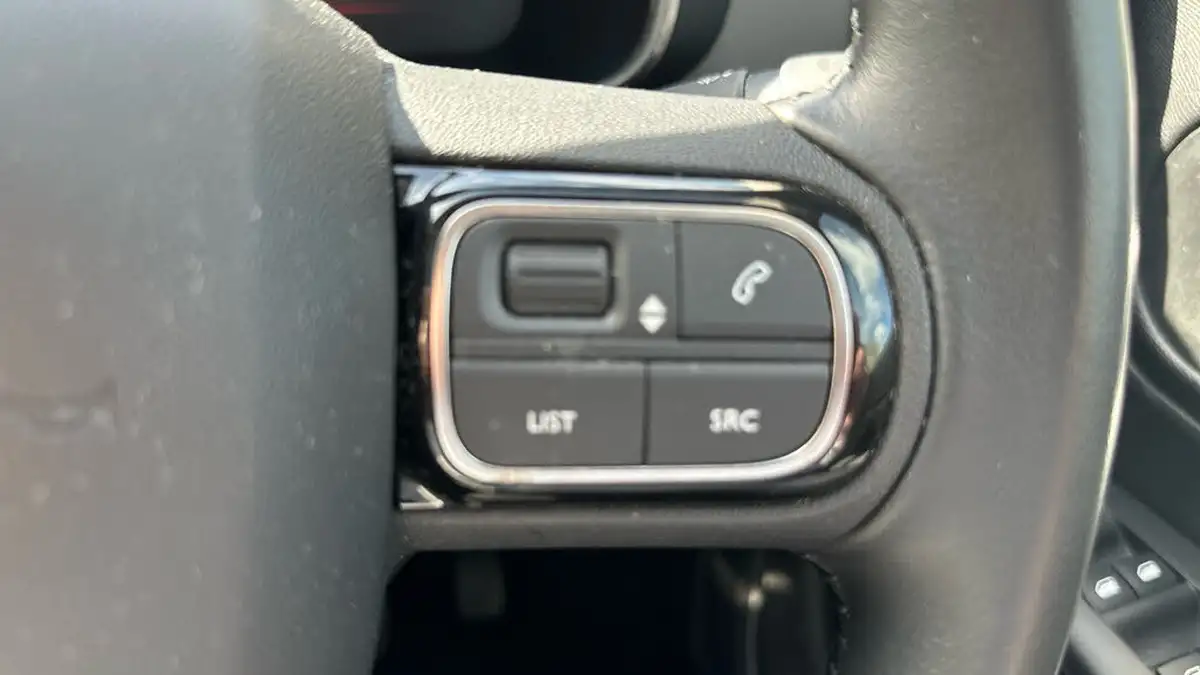 2021-citroen-c5-aircross-12-puretech-shine-big-23