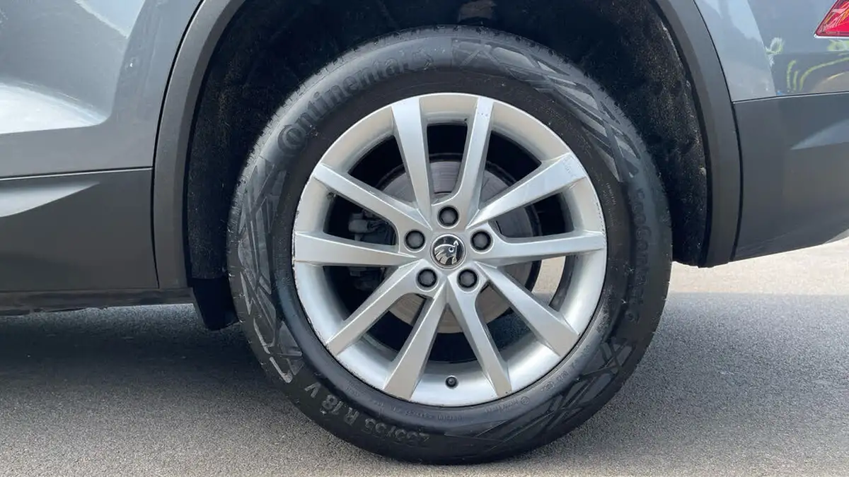 2021-skoda-kodiaq-15-tsi-se-5-dsg-big-17