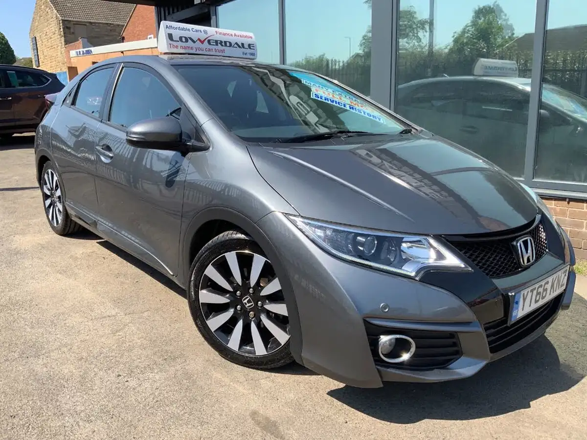 2016-honda-civic-14-i-vtec-se-plus-navi-big-4