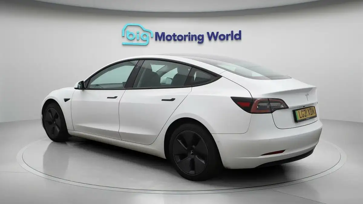 2021-tesla-model-3-e-long-range-4x4-big-5