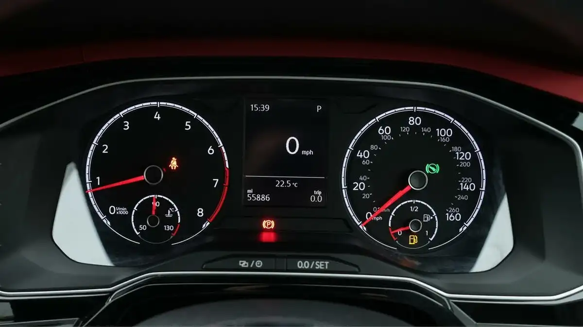 2019-volkswagen-polo-20-tsi-gti-big-10