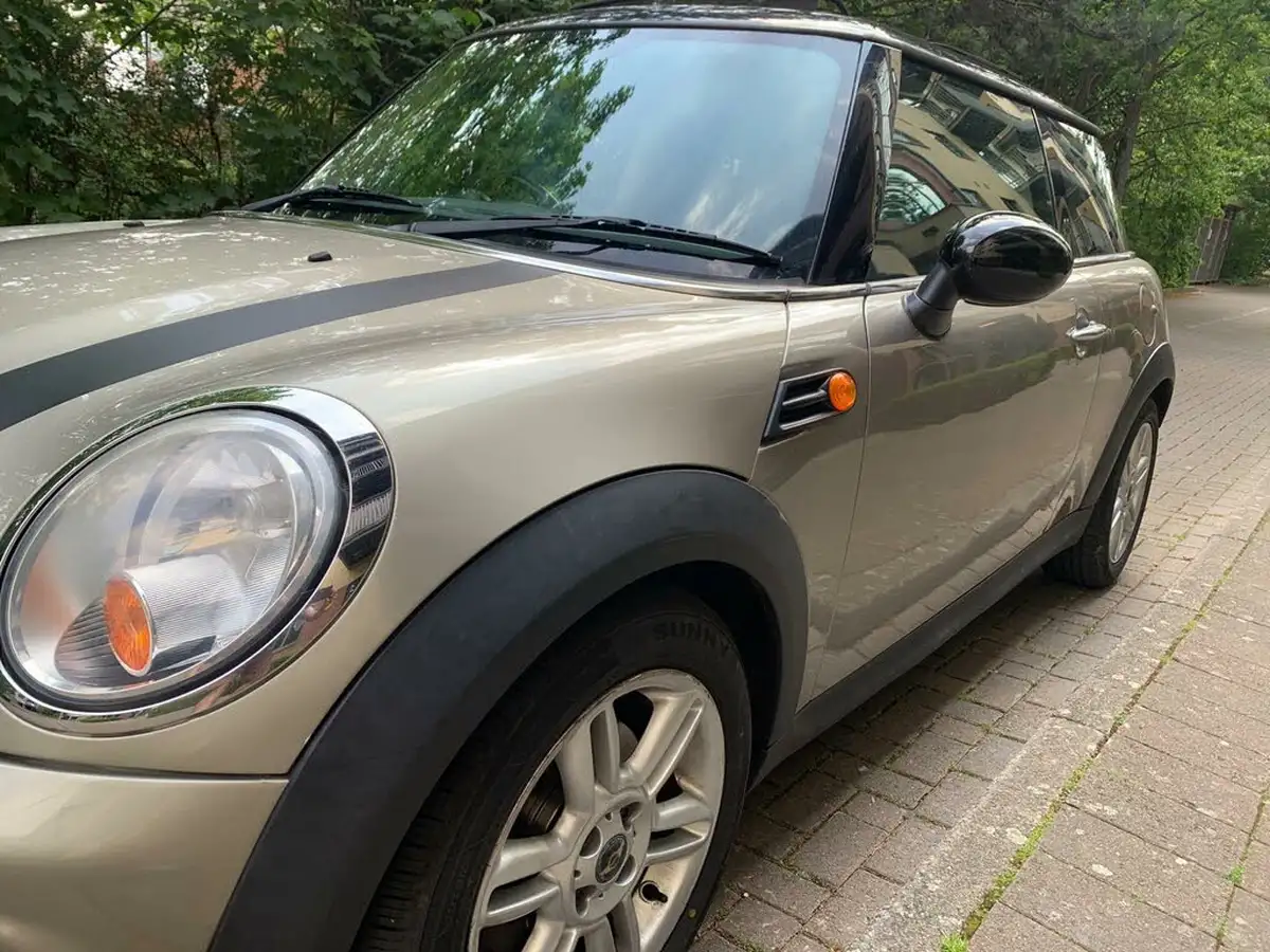 2011-mini-cooper-16-cooper-122bhp-hatchback-3d-big-27