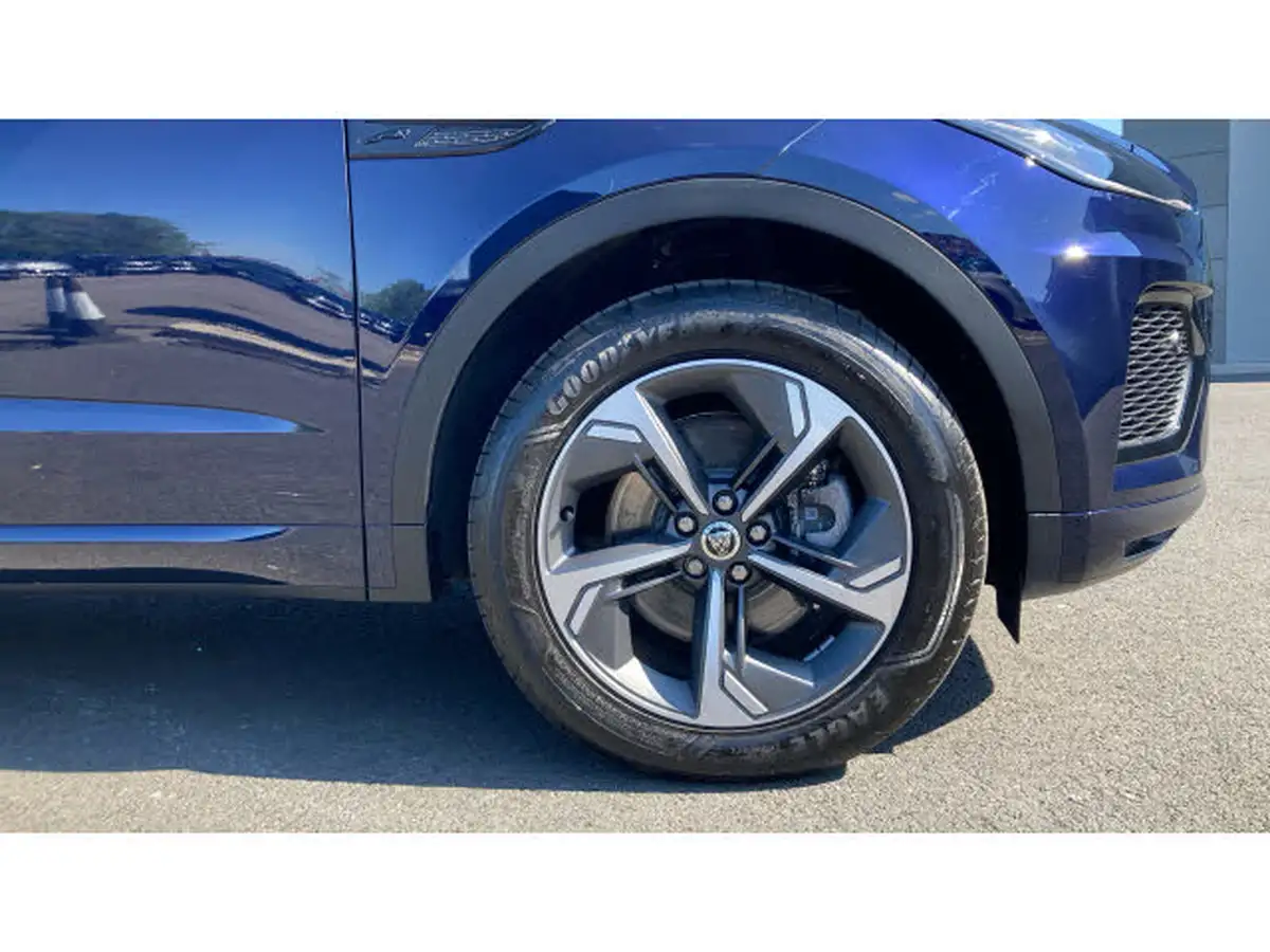 2024-jaguar-e-pace-20-d200-r-dynamic-se-black-big-7
