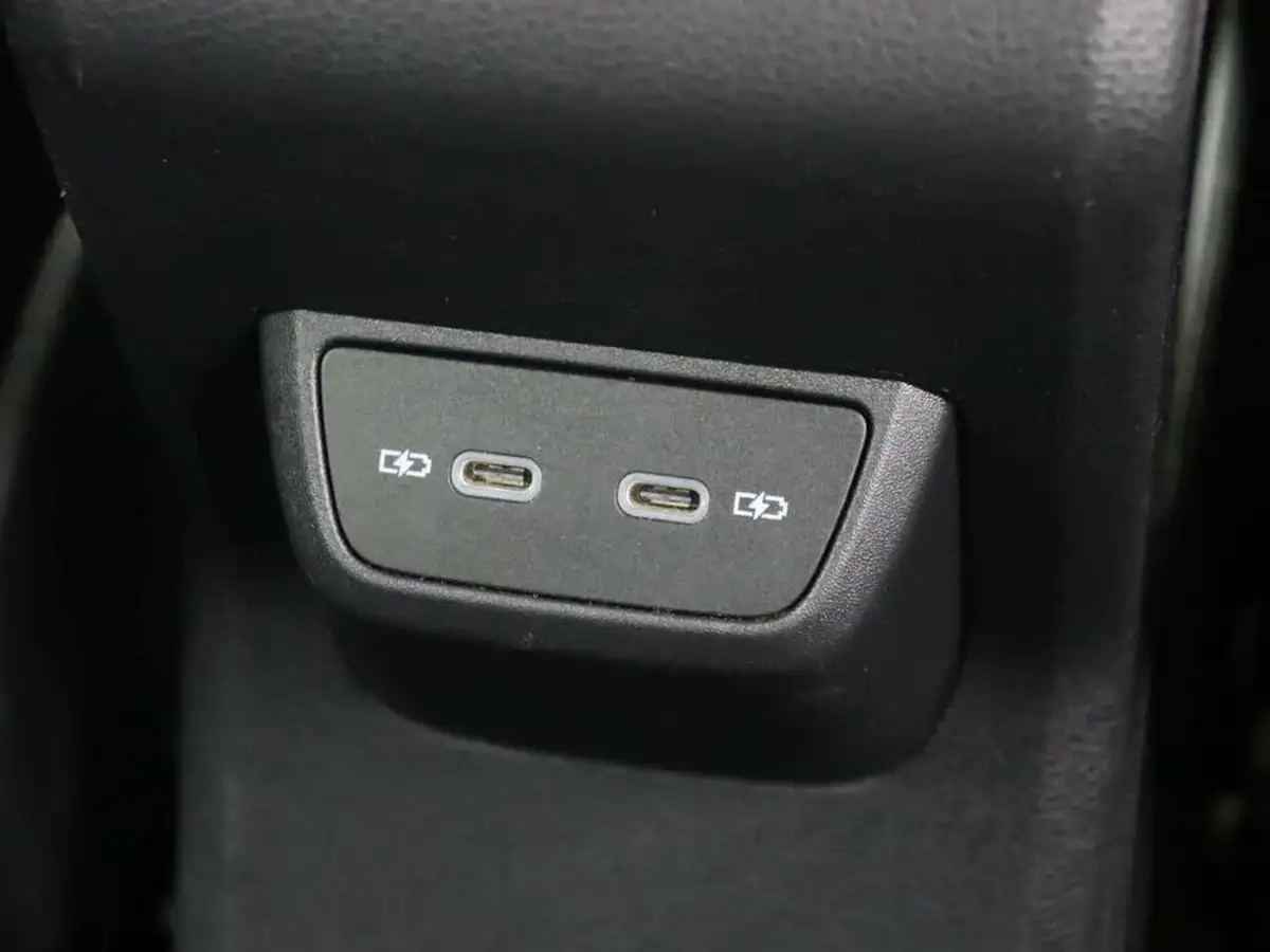 2022-volkswagen-polo-10-tsi-life-big-32