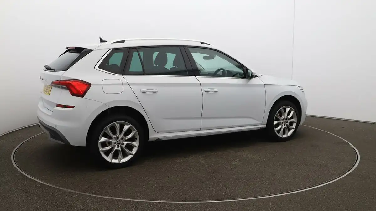 2021-skoda-kamiq-10-tsi-se-l-109ps-dsg-big-54
