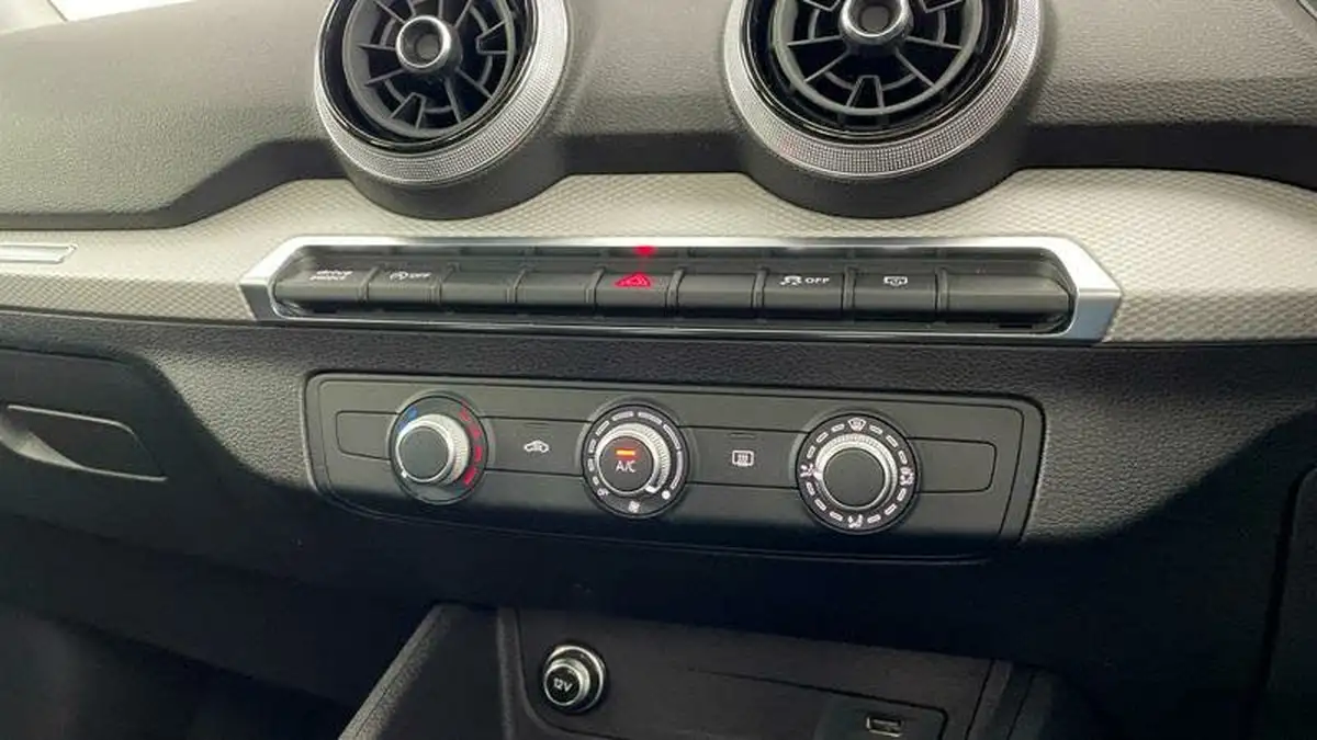 2021-audi-q2-15-35-tfsi-sport-big-13