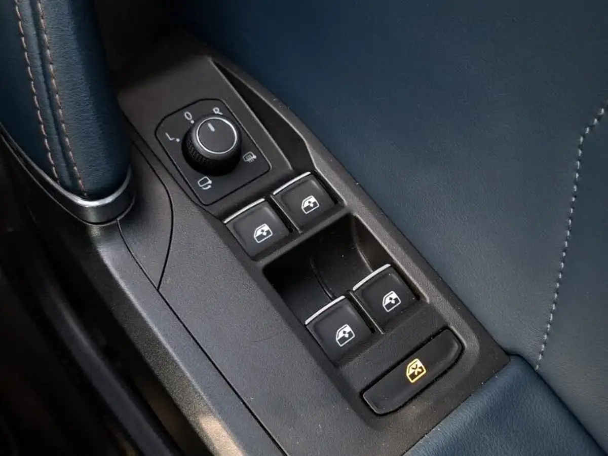 2021-cupra-formentor-20-tsi-vz-edition-big-15