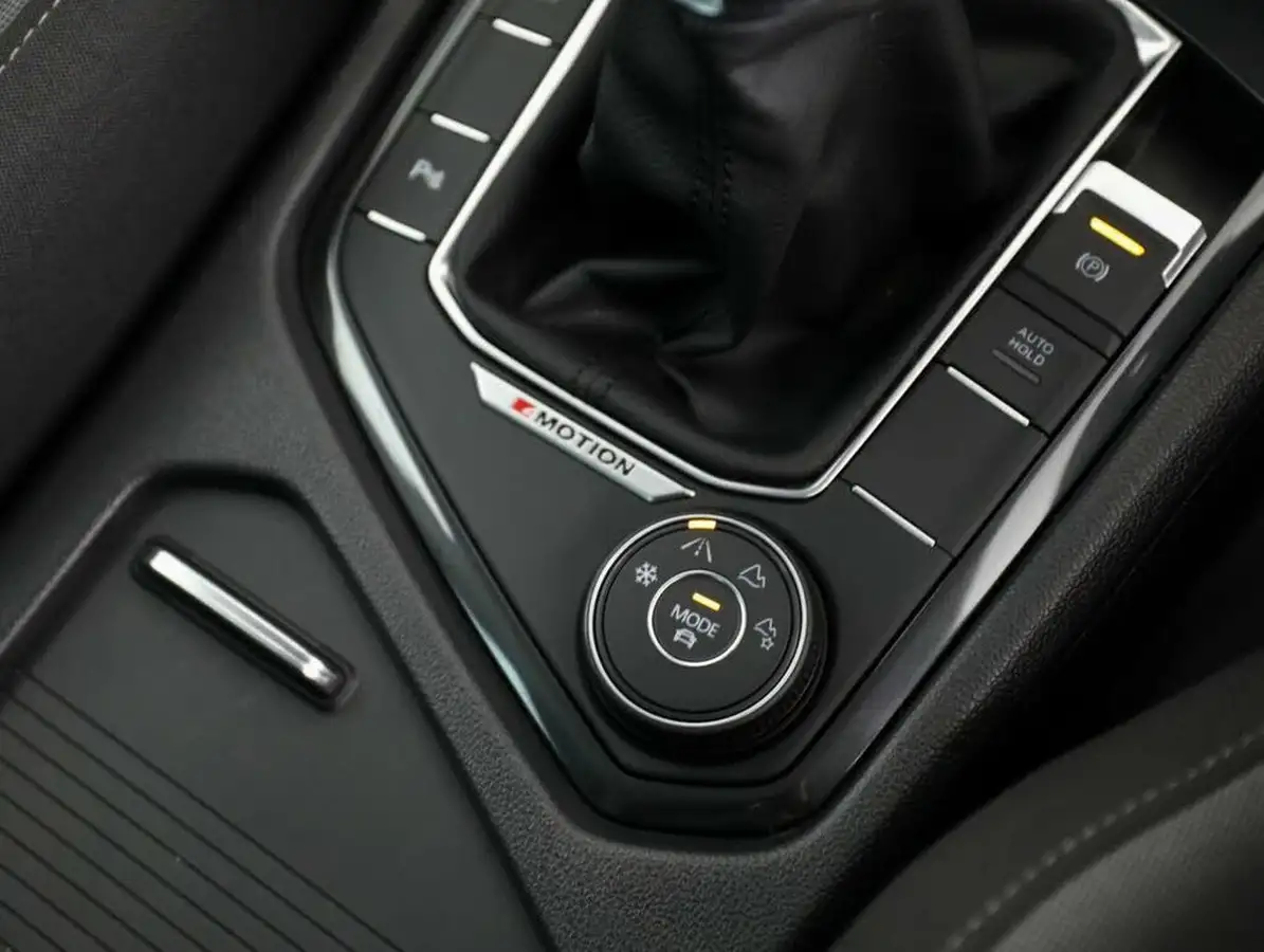 2018-volkswagen-tiguan-20tdi-se-150ps-4motion-ss-big-29