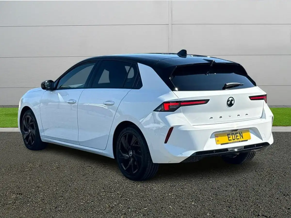 2024-vauxhall-astra-12-turbo-gs-130ps-hatchback-big-4