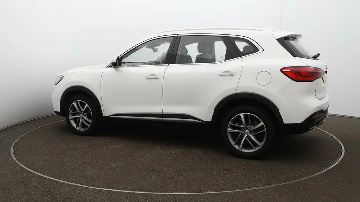 2022-mg-hs-15t-gdi-excite-162ps-dct-big-46