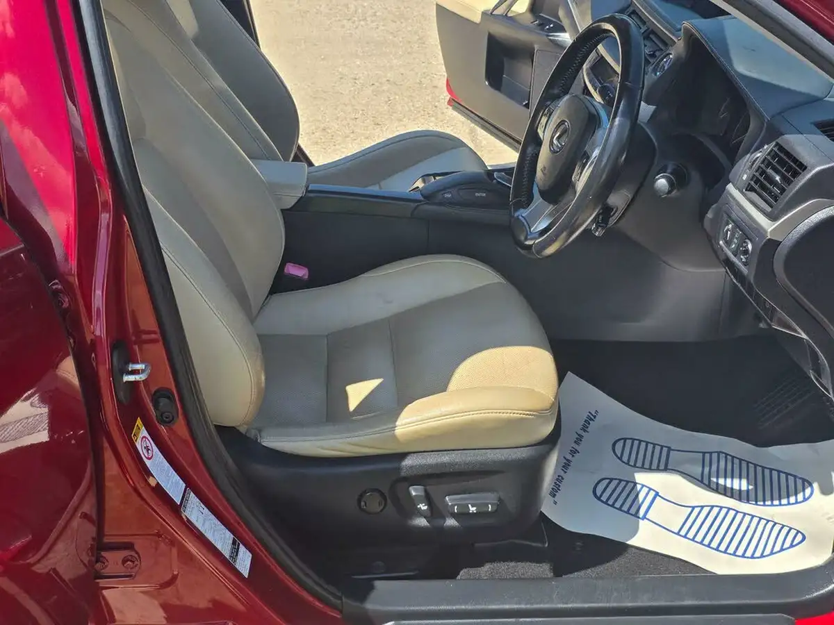 2011-lexus-ct-200h-18-se-l-premier-big-19