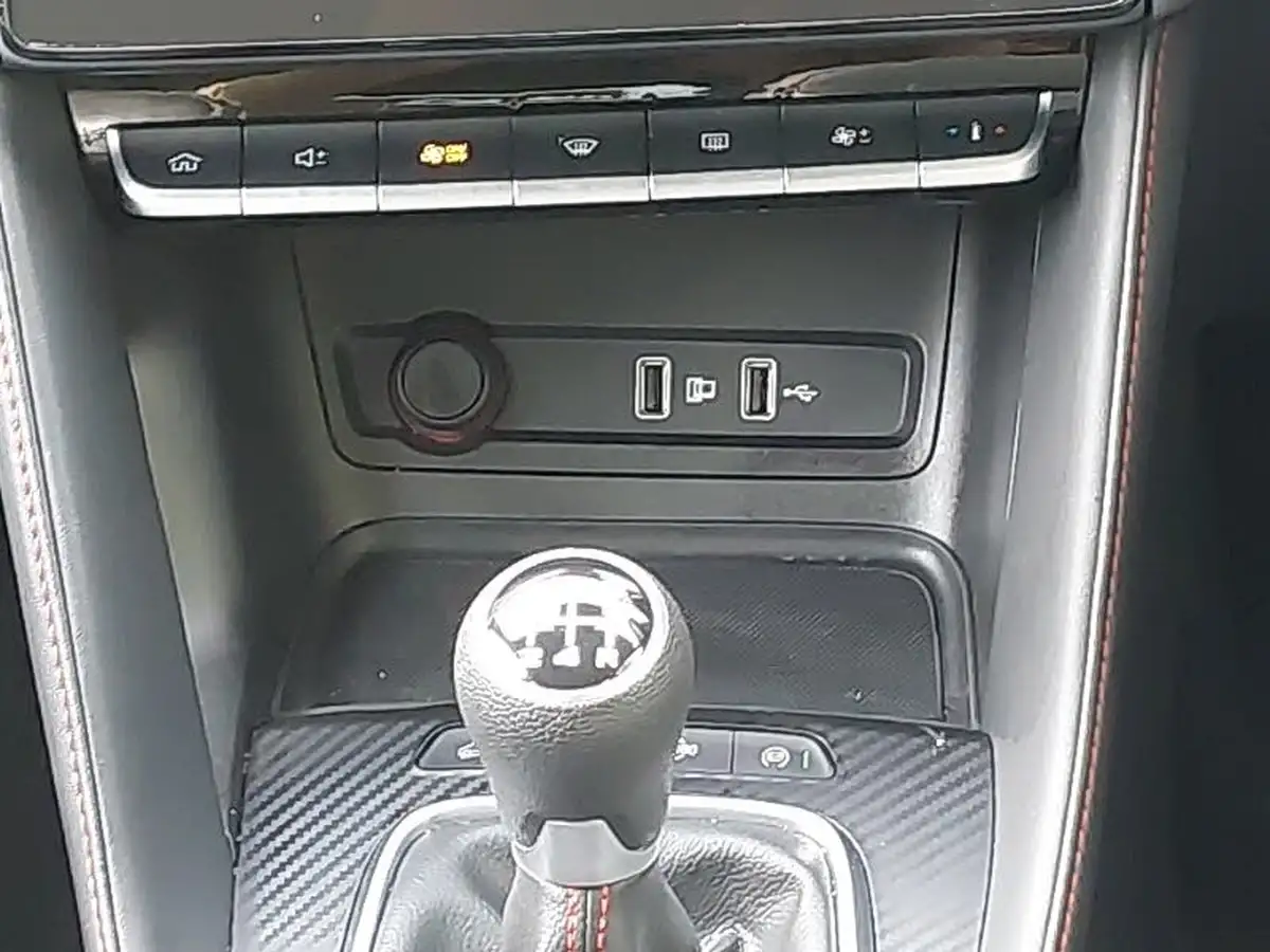 2024-mg-zs-suv-15-vti-tech-exclusive-big-10
