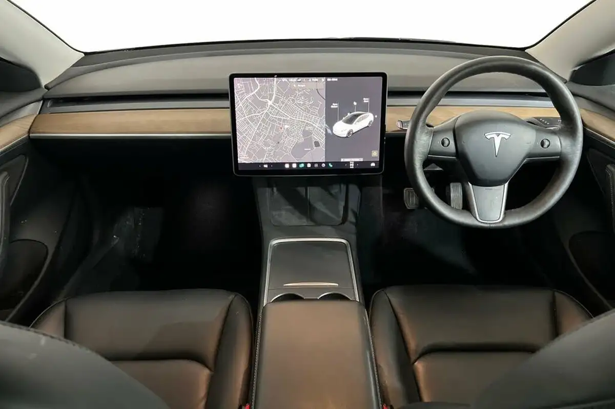 2021-tesla-model-3-e-long-range-4x4-big-11