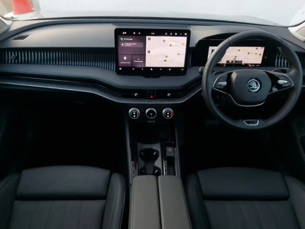 2024-skoda-superb-20tdi-se-l-150ps-scr-estate-dsg-big-2