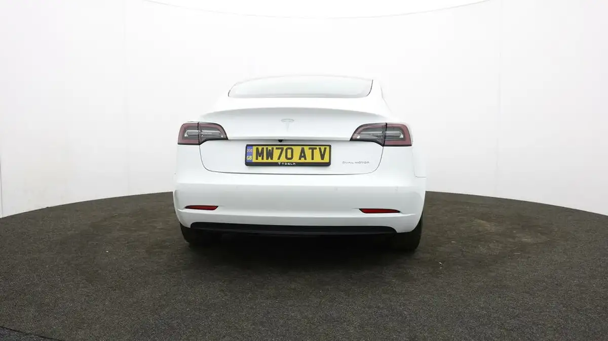 2020-tesla-model-3-e-long-range-big-65