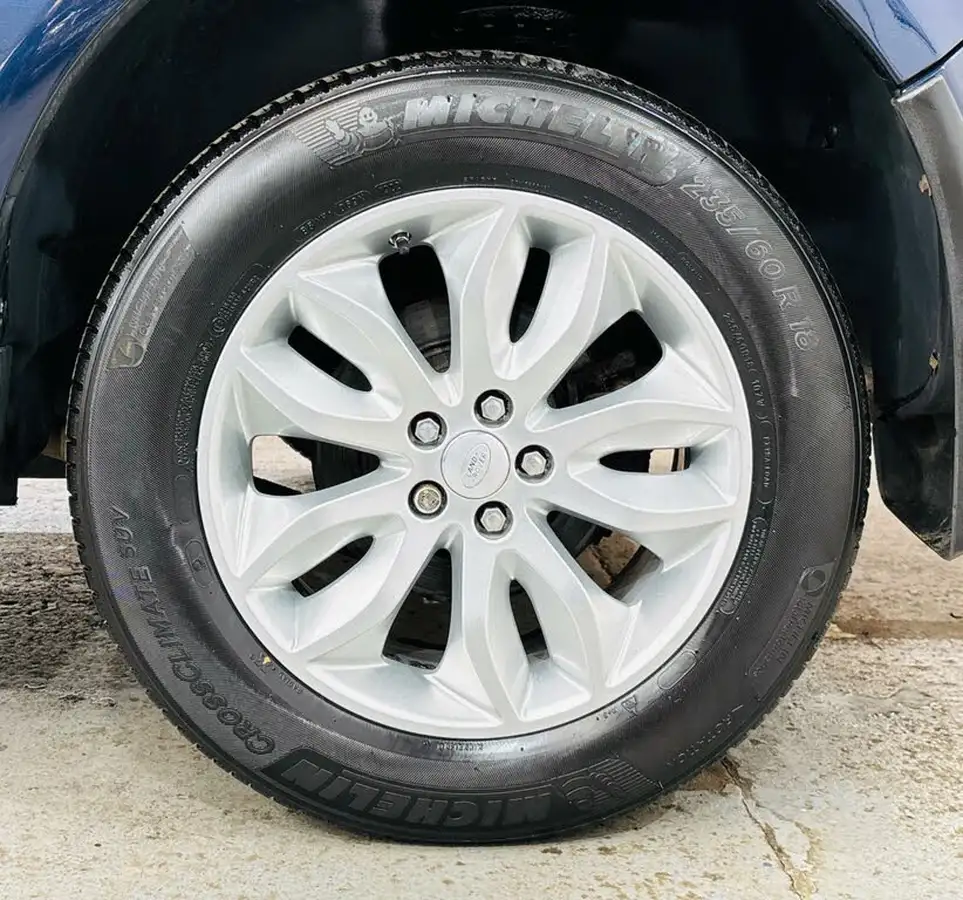 2014-land-rover-freelander-2-22sd4-se-big-26