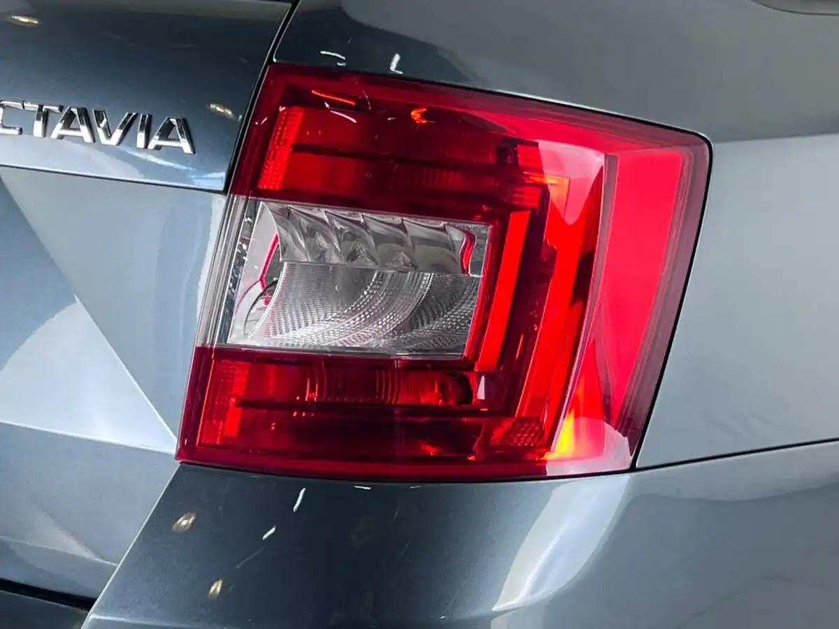 2016-skoda-octavia-14-tsi-se-l-estate-dsg-big-9