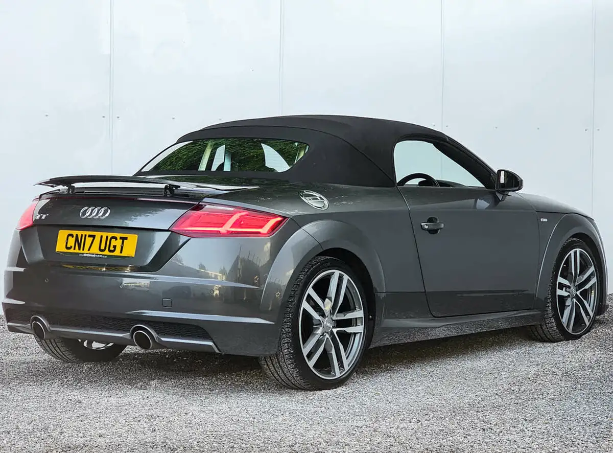 2017-audi-tt-roadster-18-tfsi-s-line-big-12