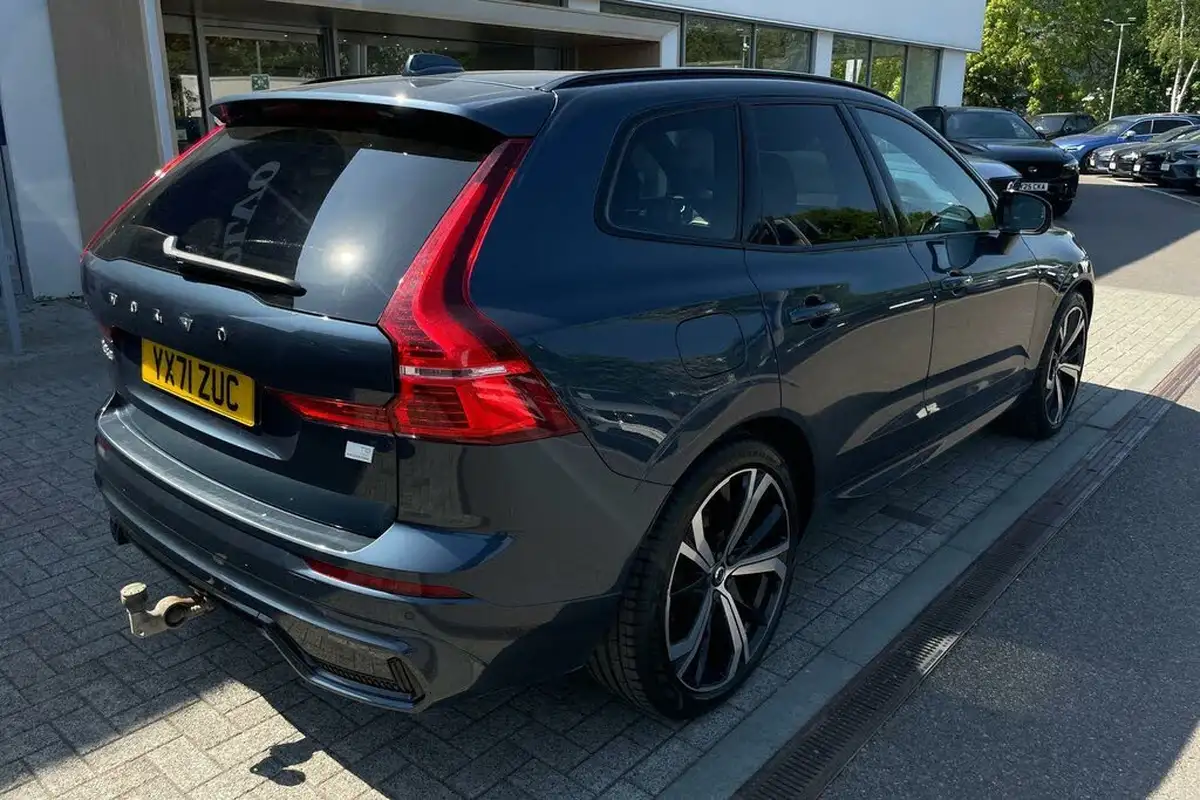 2021-volvo-xc60-20-t8-r-design-pro-455bhp-plug-in-hybrid-big-6