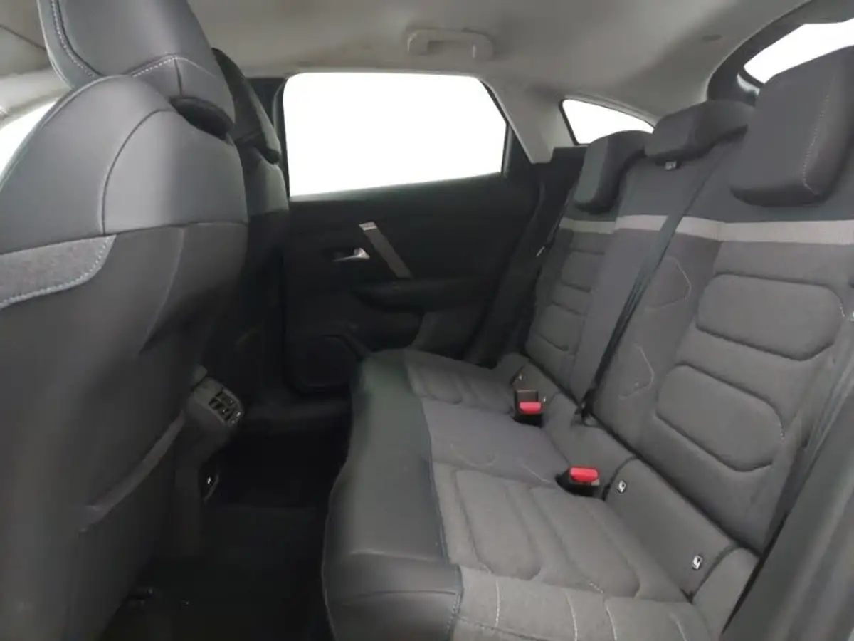2022-citroen-c4-12-puretech-c-series-edition-big-5
