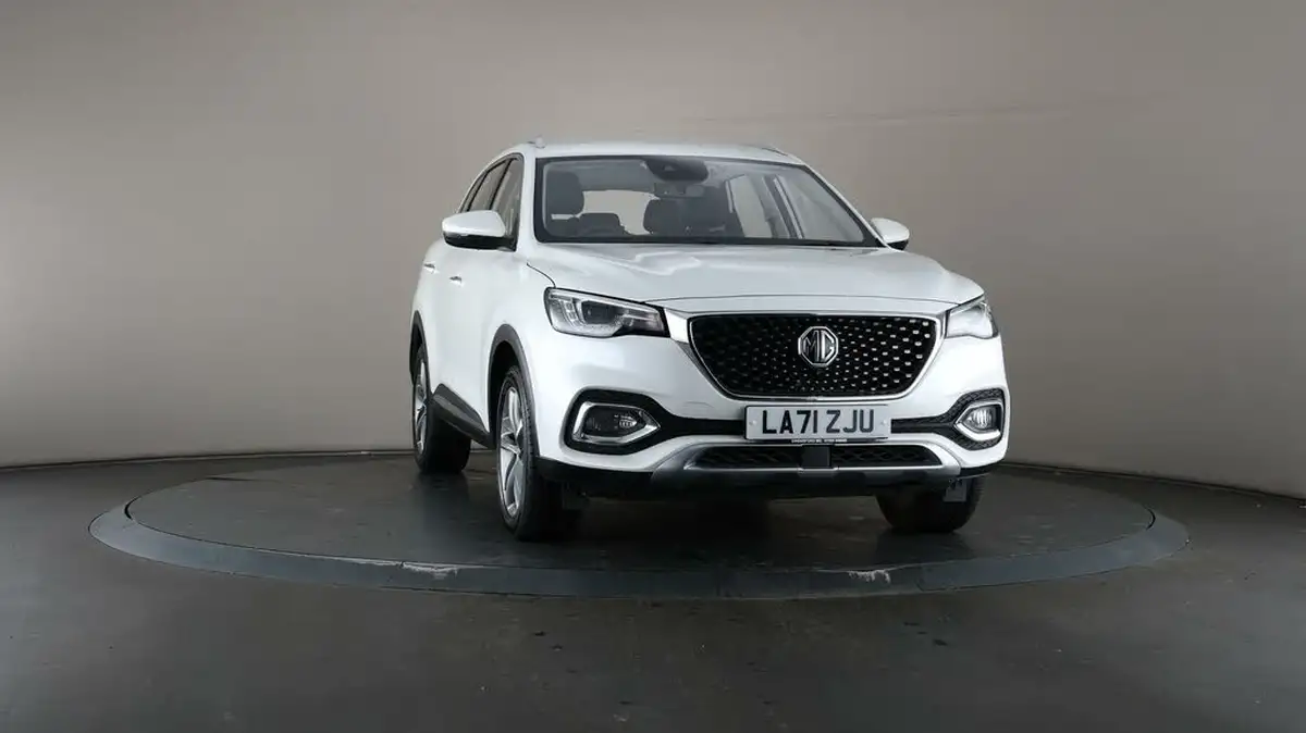 2022-mg-hs-15t-gdi-excite-162ps-big-43