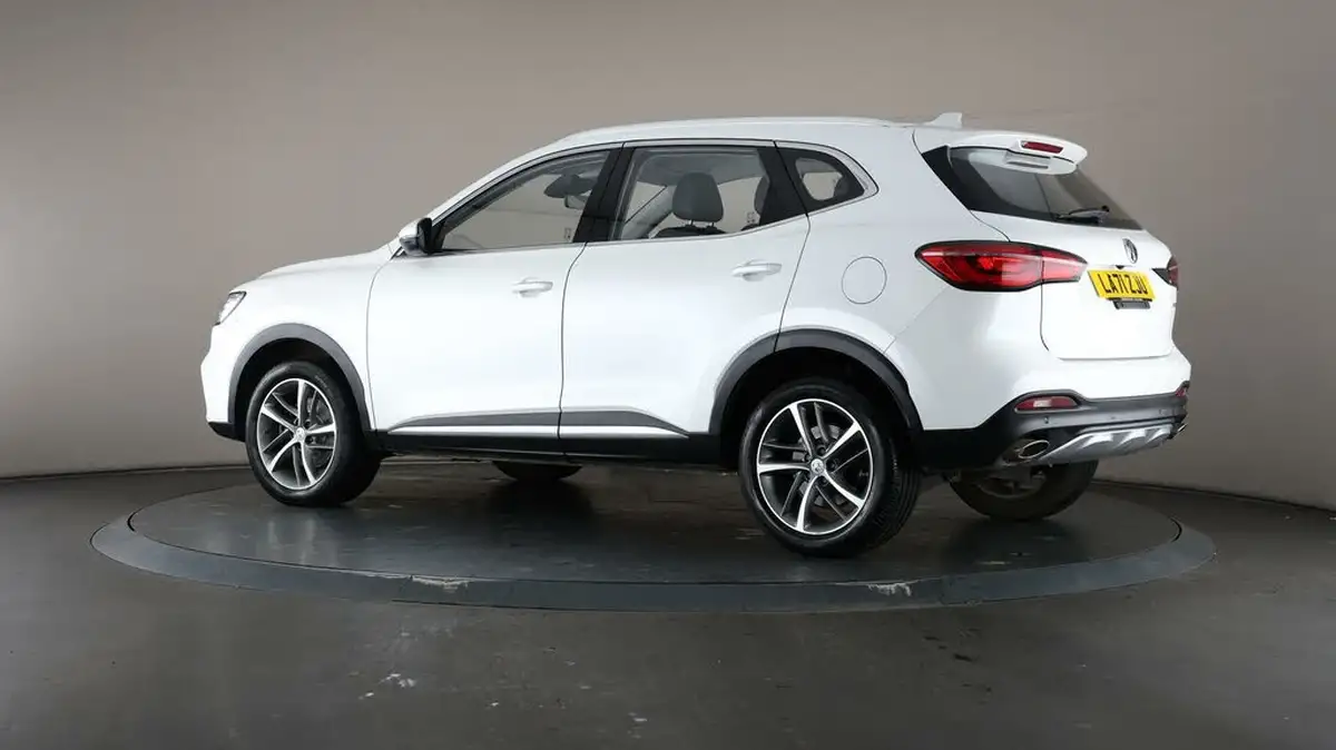2022-mg-hs-15t-gdi-excite-162ps-big-67