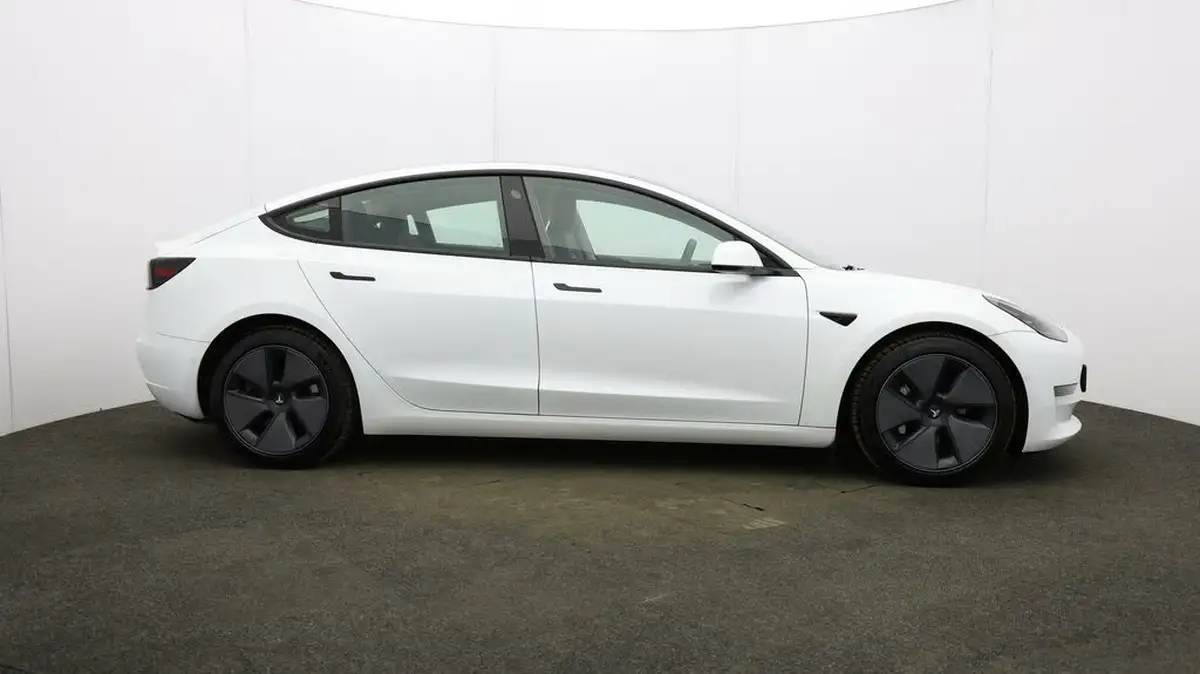 2021-tesla-model-3-e-long-range-4x4-big-44