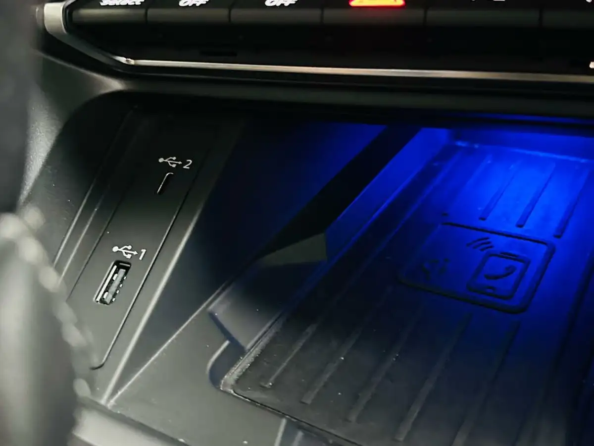 2019-audi-q3-20-35-tdi-vorsprung-station-wagon-big-53