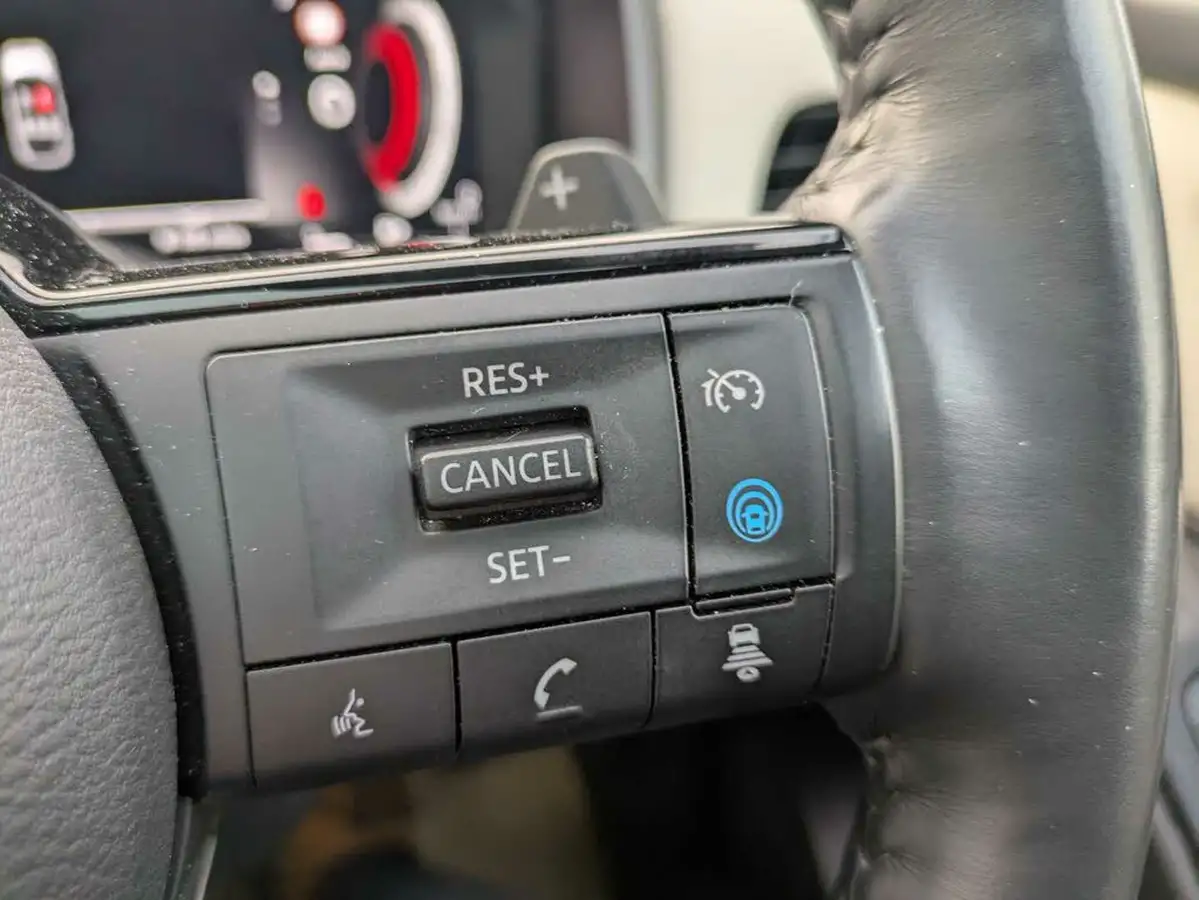 2023-nissan-qashqai-13-dig-t-tekna-158ps-xtronic-big-17