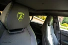 2021-lamborghini-urus-40-no-trim-small-31