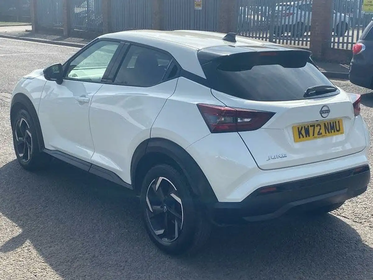 2023-nissan-juke-10-dig-t-n-connecta-big-4