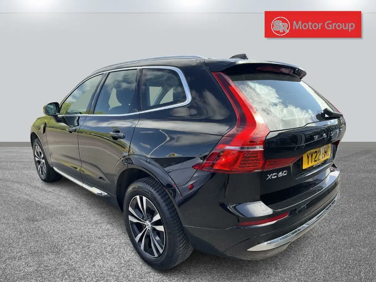 2022-volvo-xc60-20-t6-inscription-expression-350bhp-plug-in-hybrid-big-3