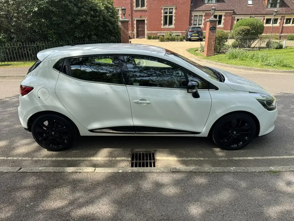 2016-renault-clio-09-tce-dynamique-s-nav-big-8