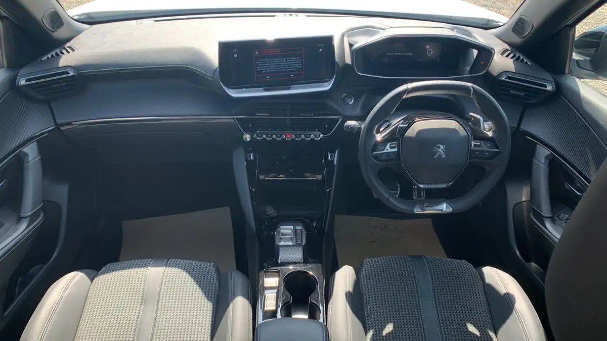2023-peugeot-2008-suv-12-puretech-gt-130bhp-station-wagon-eat8-big-3