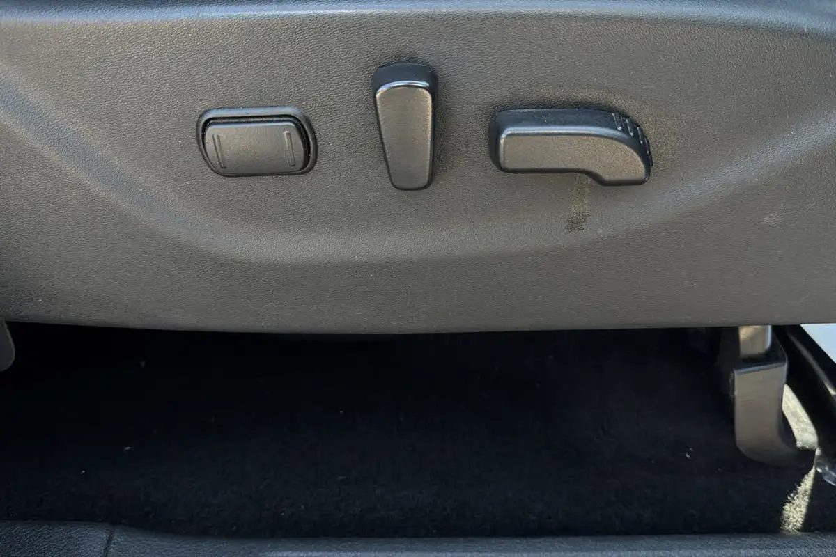 2017-nissan-navara-23dci-tekna-auto-big-31