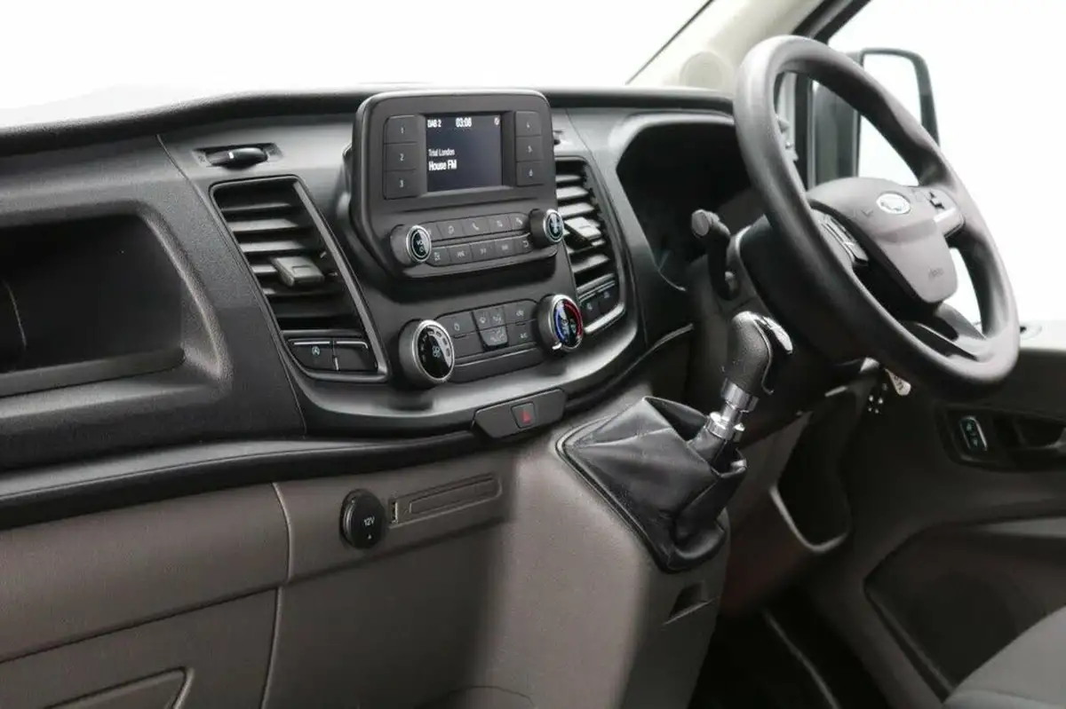 2022-ford-transit-20tdci-350-l2h2-leader-130pseu6d-rwd-panel-van-big-33