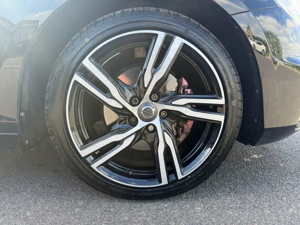 2019-volvo-v40-20-t3-r-design-pro-big-10