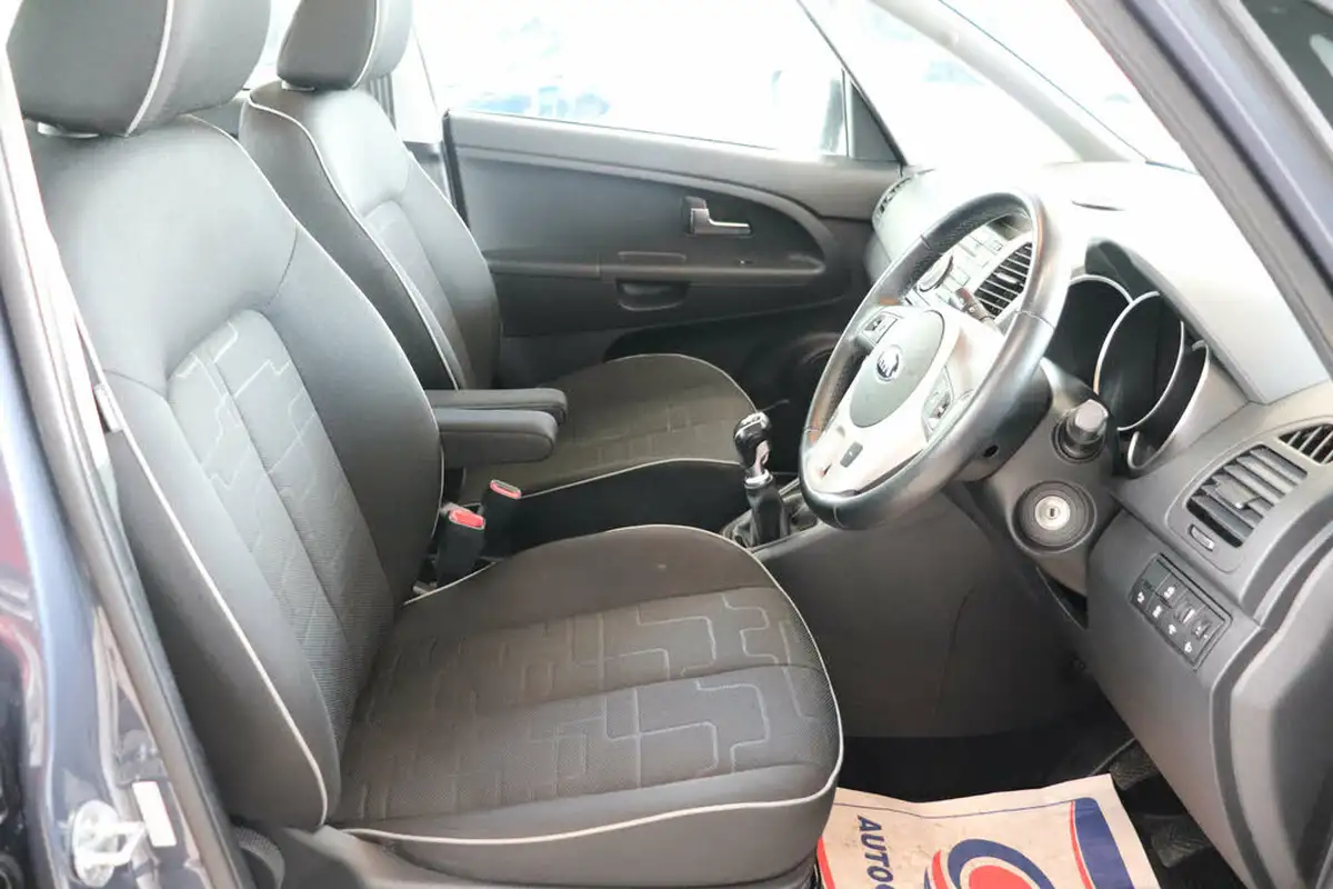 2017-kia-venga-14-2-big-18