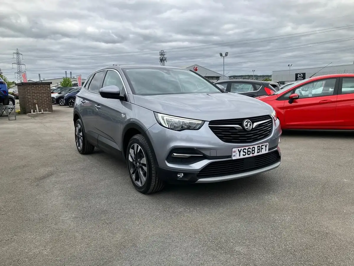 2018-vauxhall-grandland-x-15td-sport-nav-big-28