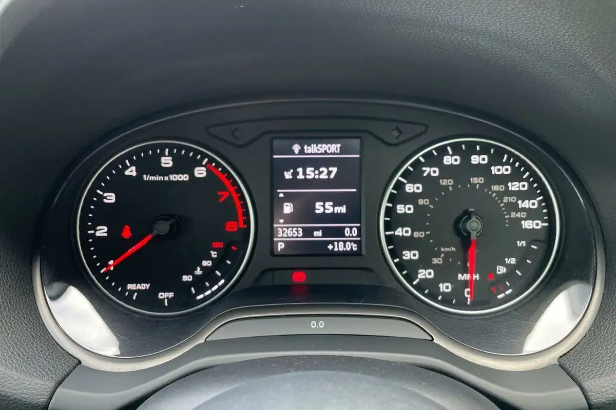 2019-audi-q2-15-35-tfsi-sport-cod-s-tronic-big-44