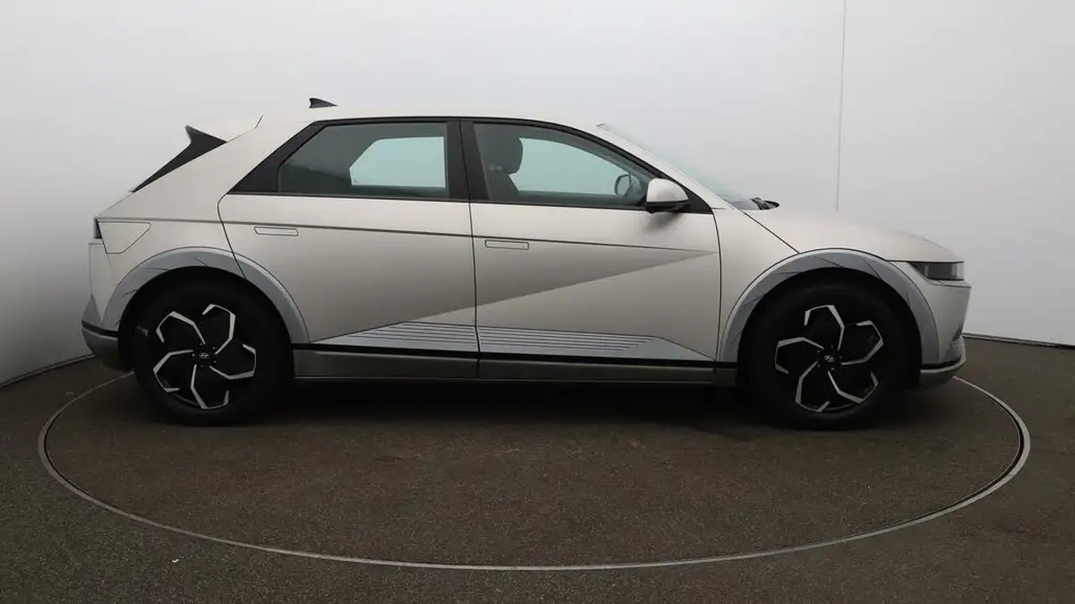 2022-hyundai-ioniq-5-e-premium-217ps-73kwh-rwd-big-46