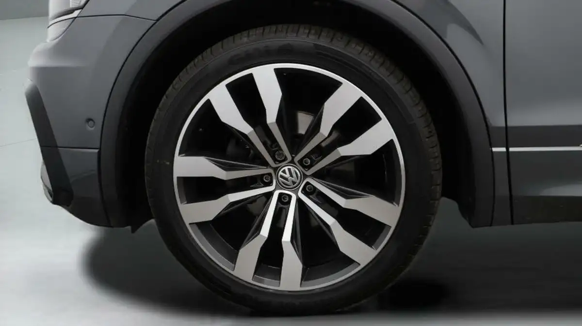 2020-volkswagen-tiguan-20tdi-r-line-tech-150ps-dsg-big-18