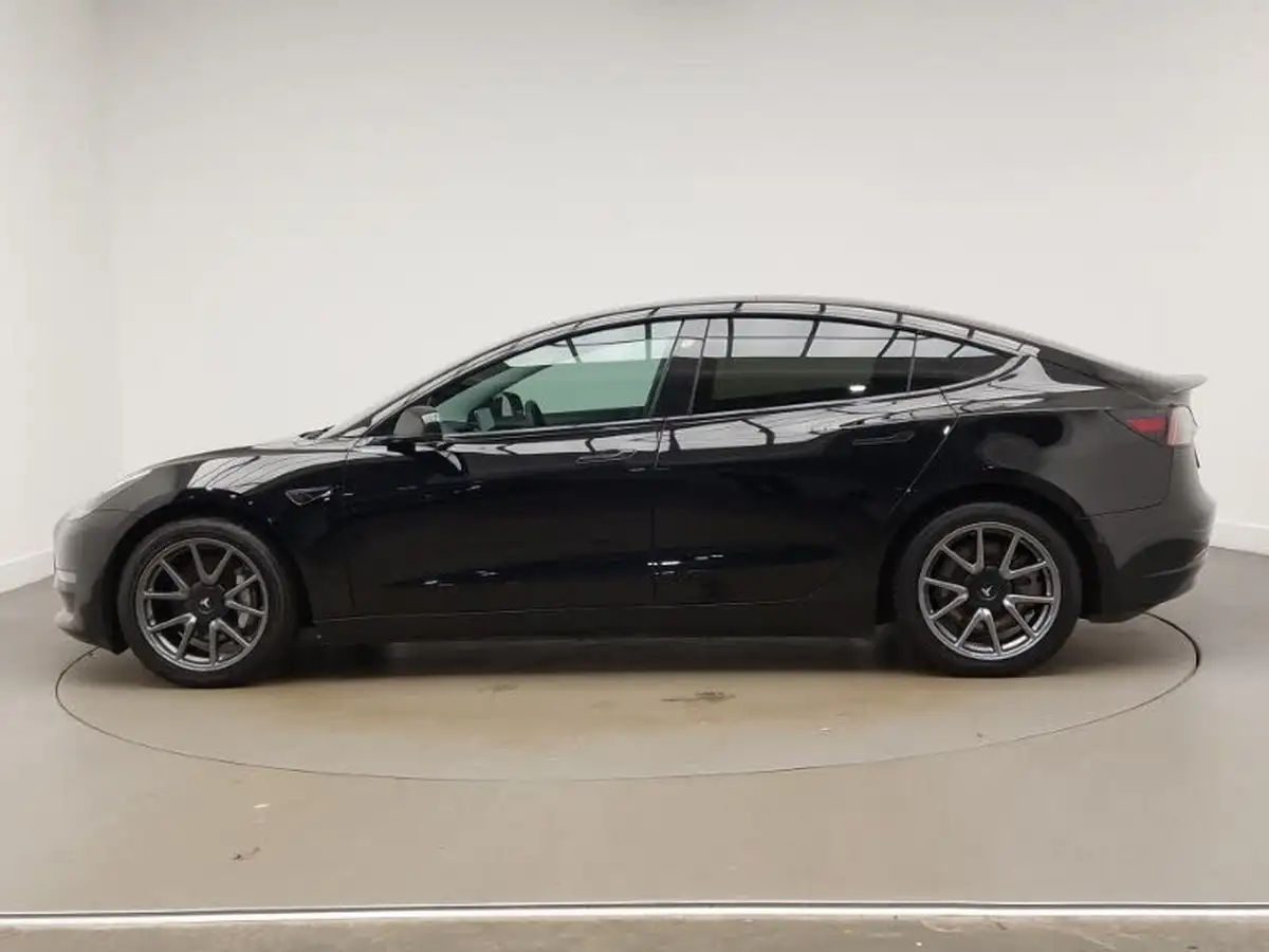 2020-tesla-model-3-e-long-range-big-3