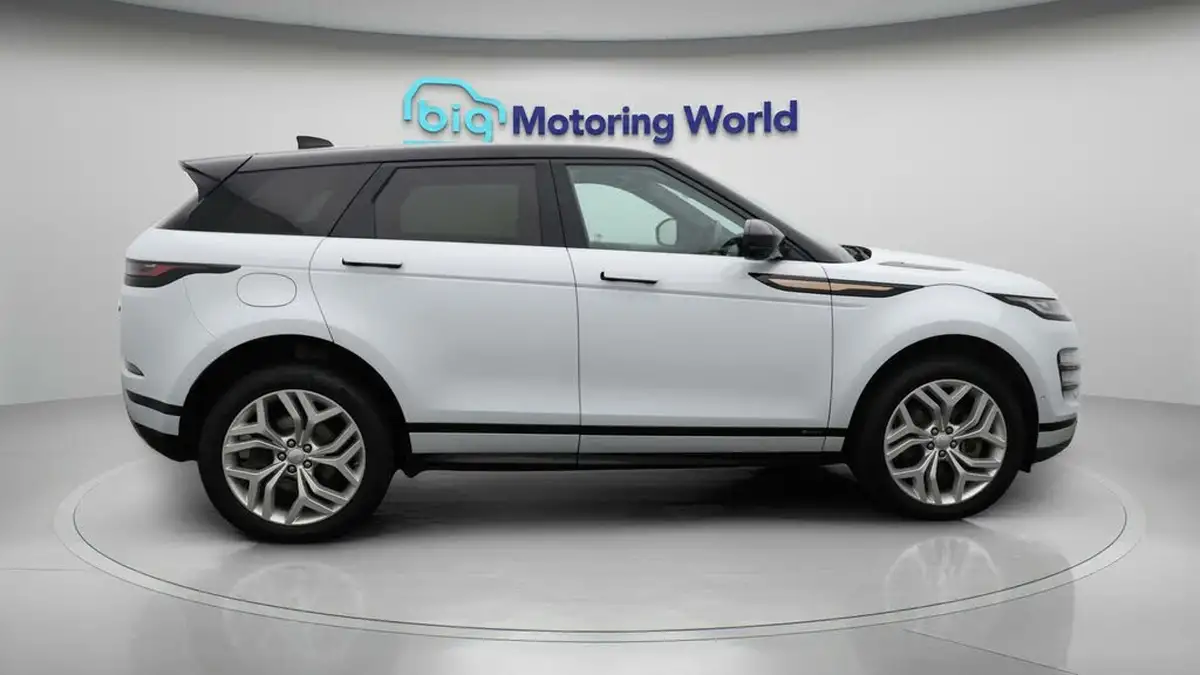 2021-land-rover-range-rover-evoque-15-p300e-r-dynamic-se-big-8
