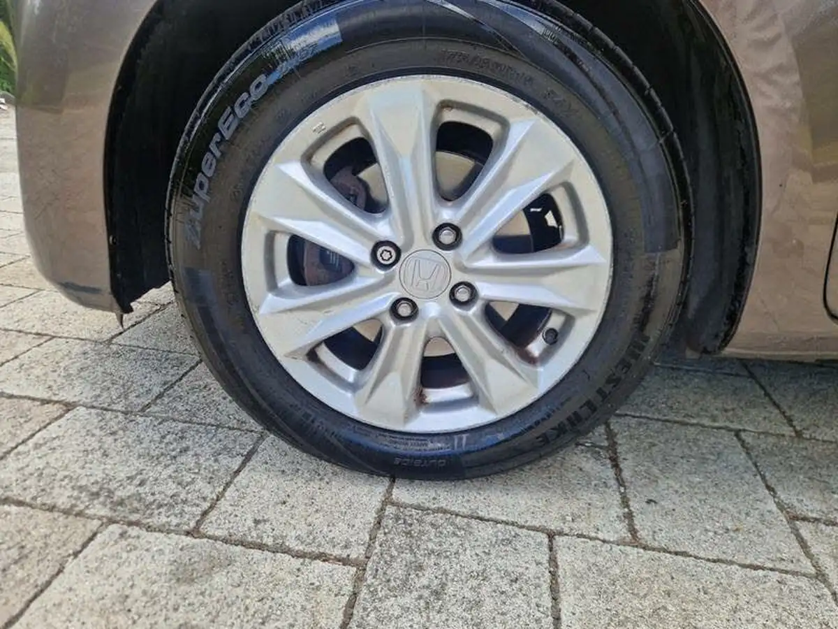 2013-honda-jazz-14-es-big-27
