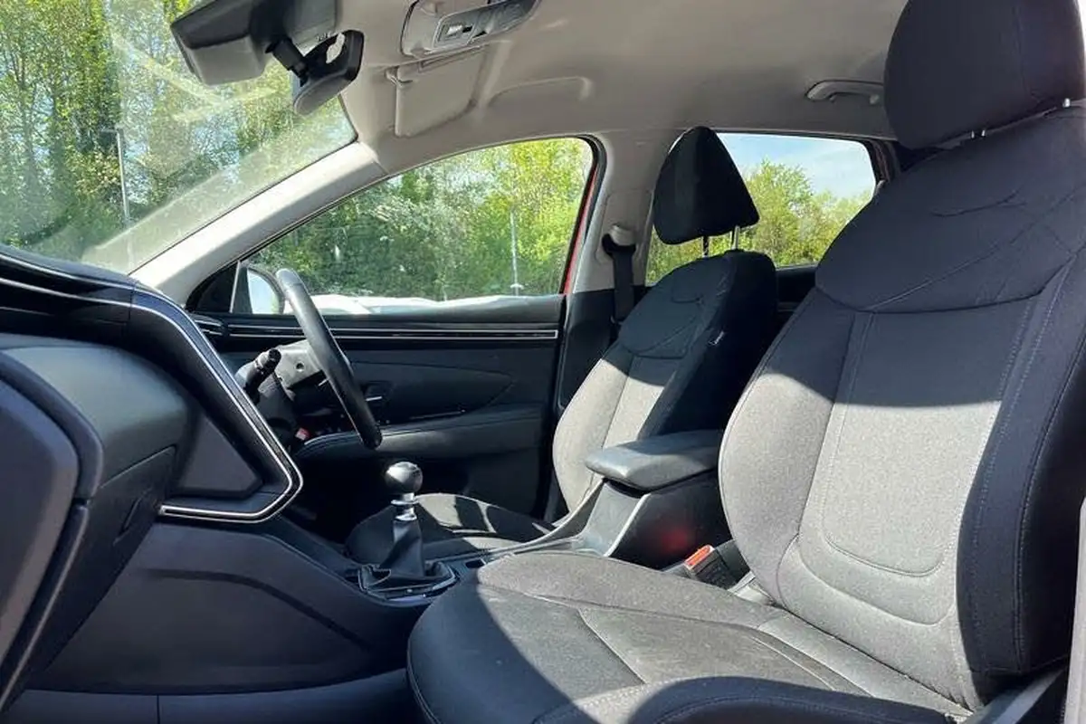 2022-hyundai-tucson-16-t-gdi-se-connect-150ps-big-18