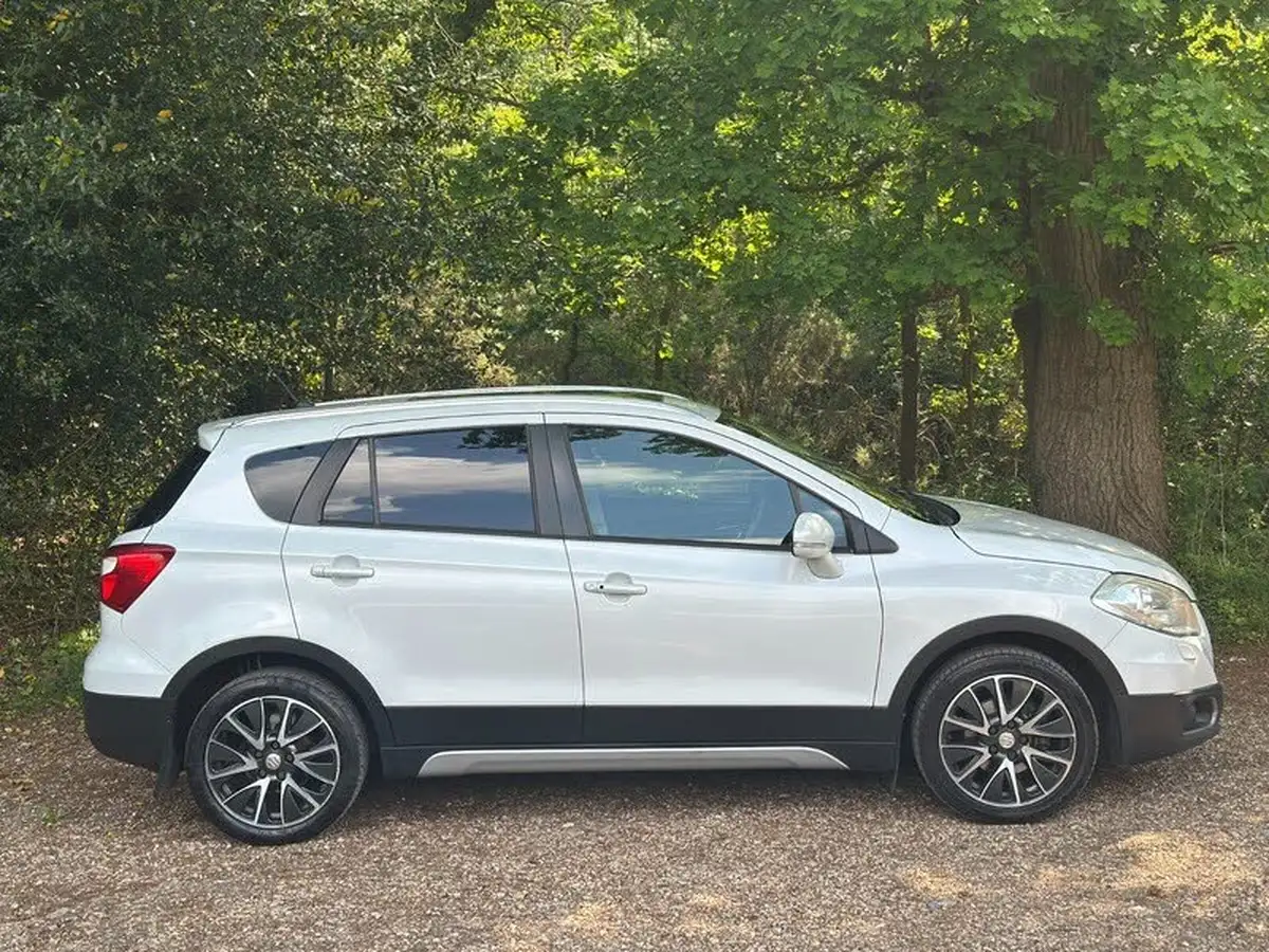 2014-suzuki-s-cross-16-sz5-allgrip-cvt-big-1