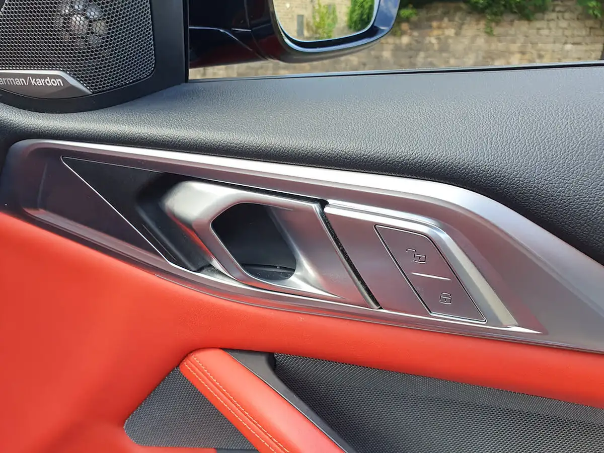 2022-bmw-4-series-30-m4-competition-xdrive-convertible-big-34